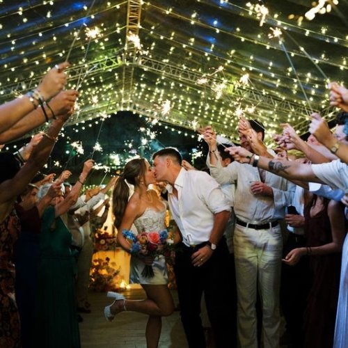 ashlierobert_pearlbeachclubwedding-59