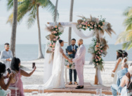 Hochzeit in der Dominikanischen Republik mit Gästen (Pamela und Hector)