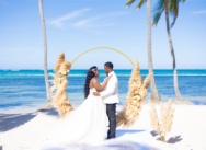 Punta Cana Hochzeit für 2: Bodeline & Richardsons intime Feier mit enger Familie & Freunden
