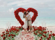 Heiratsantrag am Strand von Punta Cana mit Rosenherz